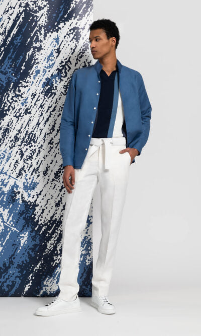 Chemise homme en lin bleu polo à rayures bleues et blanches pantalon lin blanc