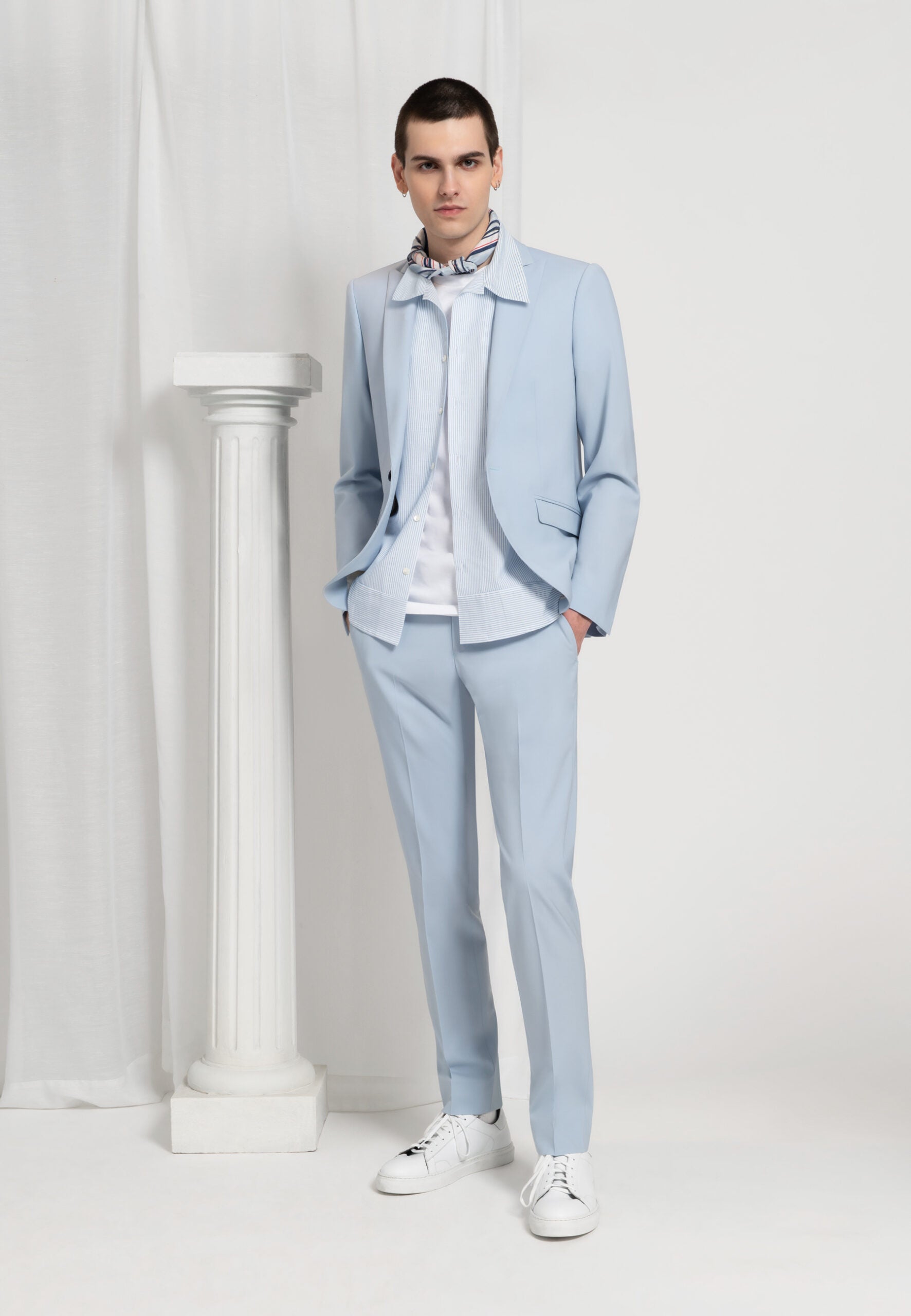 costume homme bleu ciel
