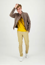 Pull col V jaune – Image 4