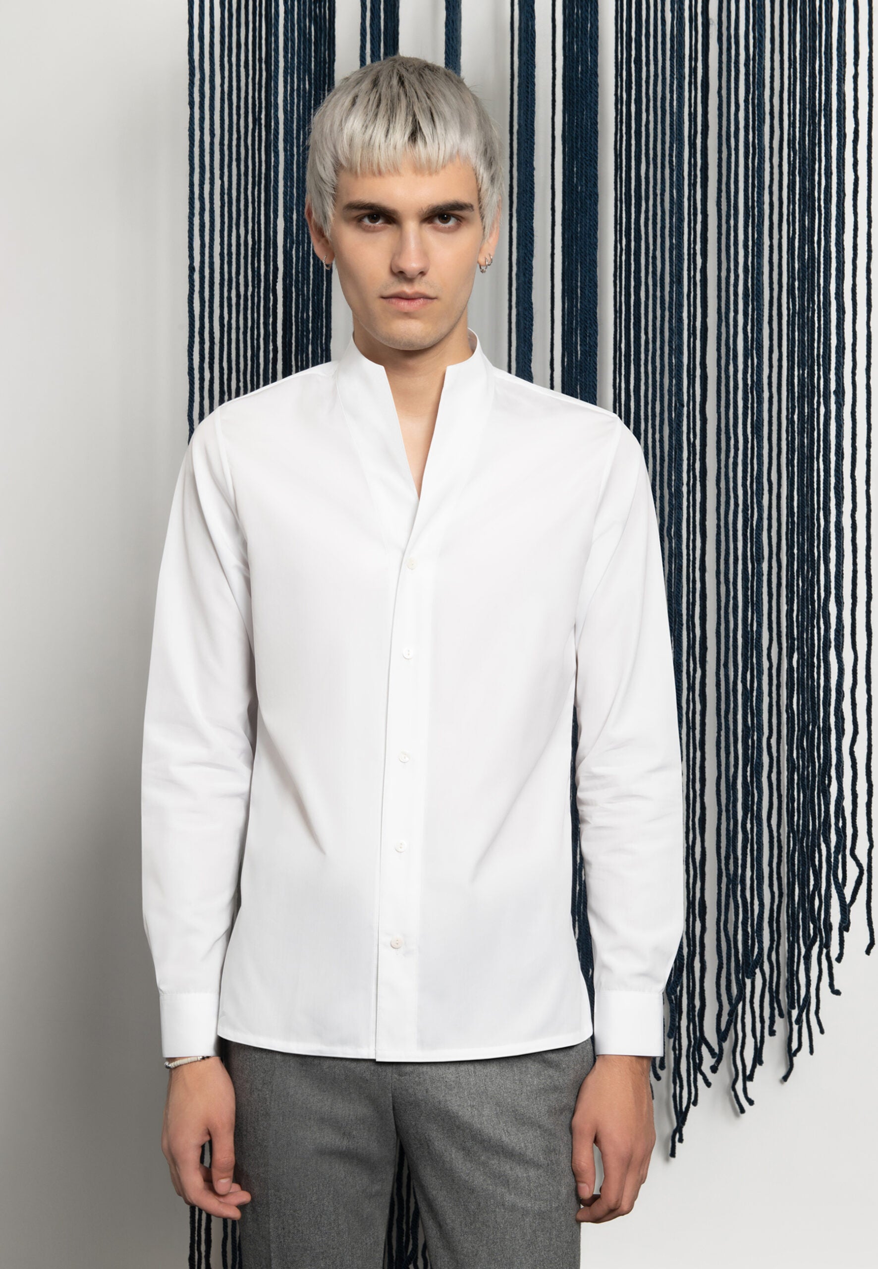 CHEMISE COL MONTANT BLANCHE – Image 2