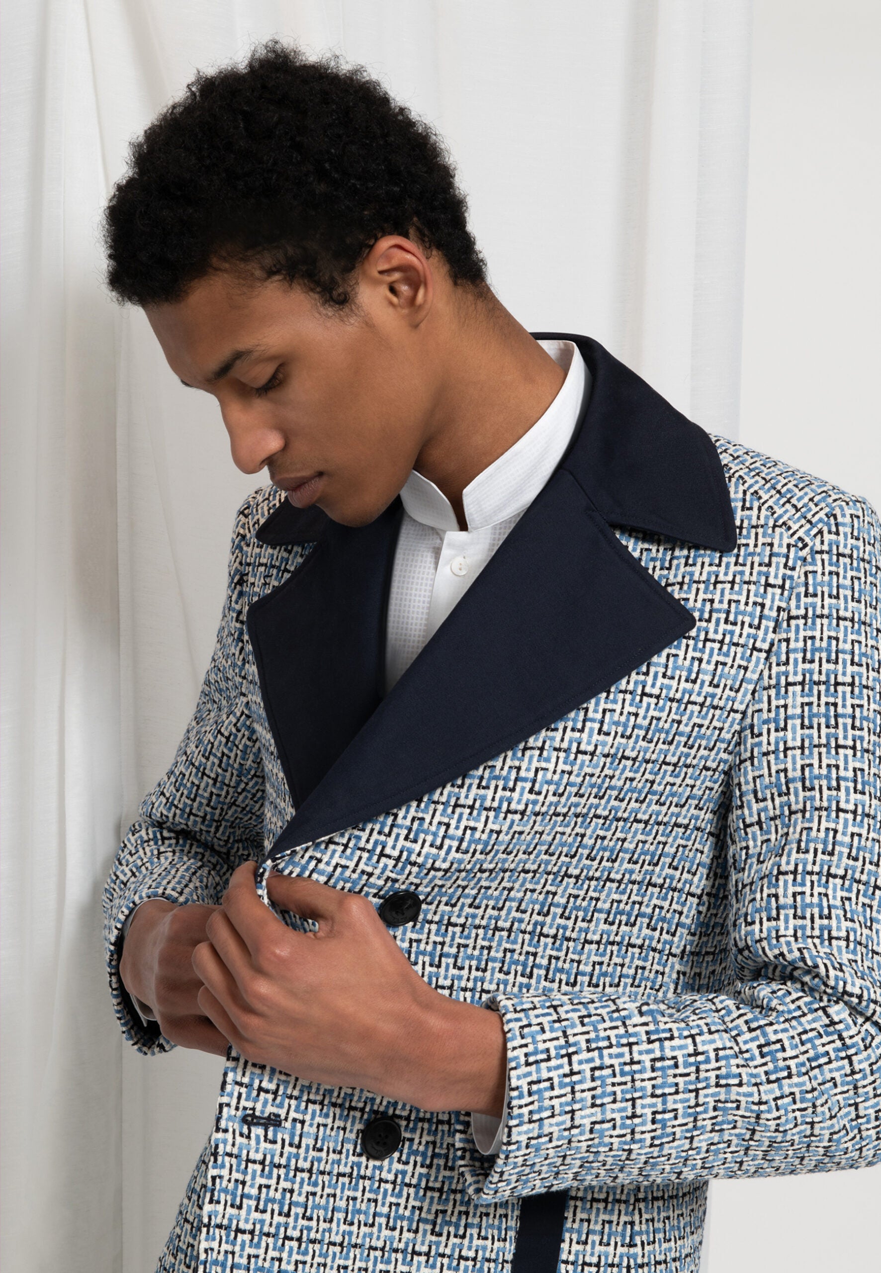 look homme caban motif tissé bleu