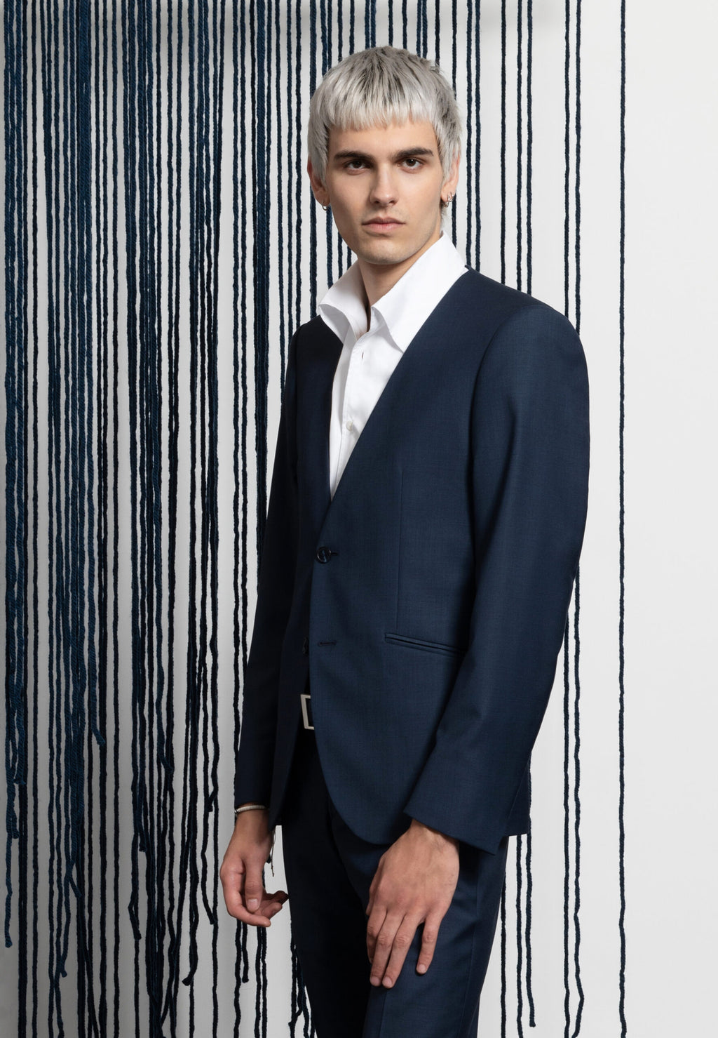 COSTUME SANS COL BLEU – Image 3